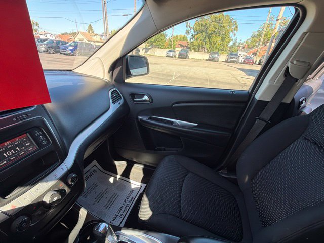Used 2018 Dodge Journey SE AWD/4WD image 25
