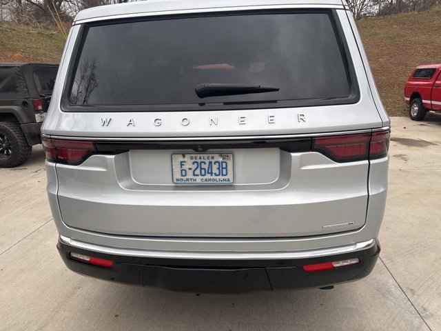 Used 2024 Jeep Wagoneer Series III w/ Premium Group I image 6