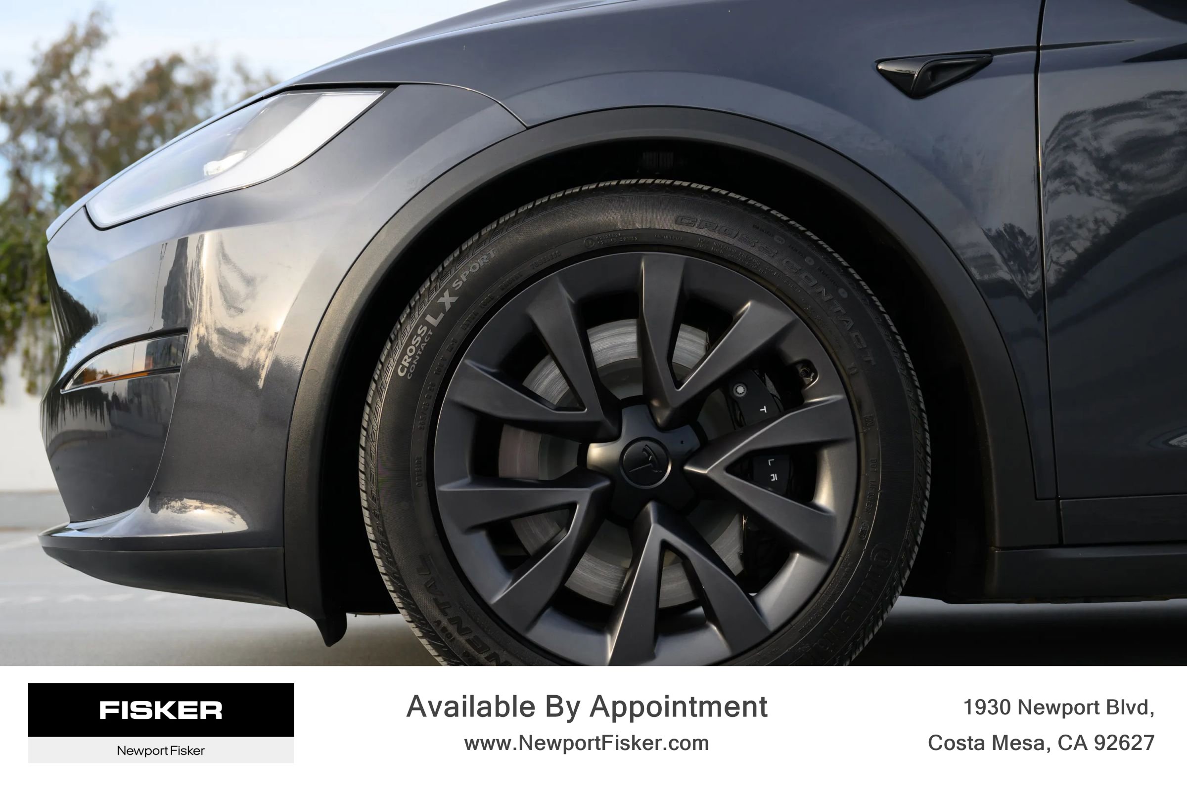 Used 2024 Tesla Model X image 4