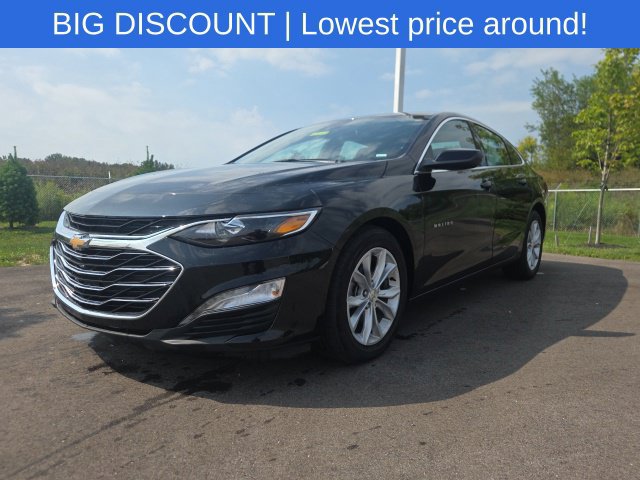 Used 2025 Chevrolet Malibu LT FWD image 2
