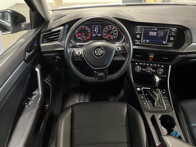 Used 2021 Volkswagen Jetta SE FWD image 18