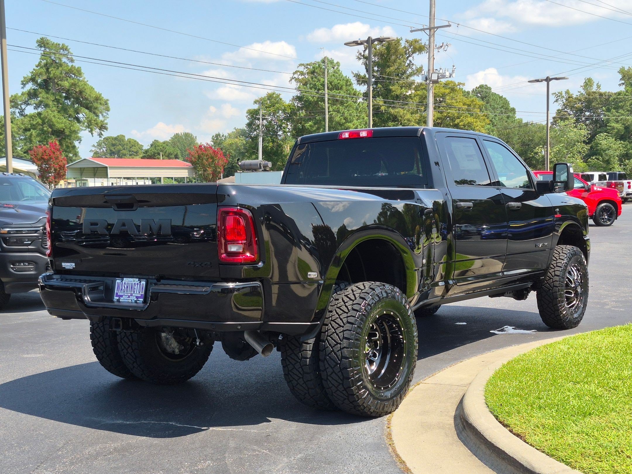 New 2026 RAM 3500 Big Horn AWD/4WD image 5