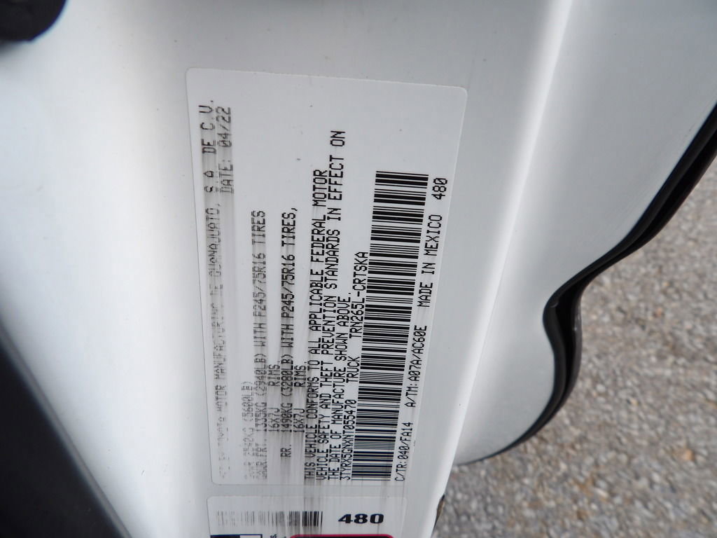 Used 2022 Toyota Tacoma SR image 60