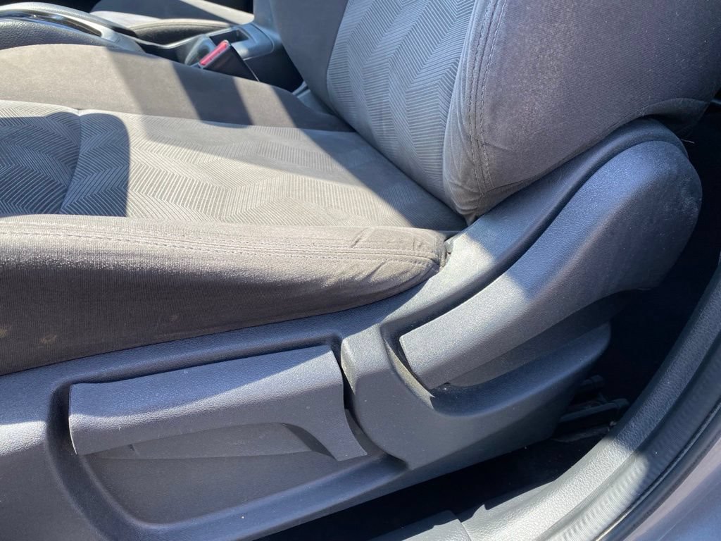 Used 2016 Nissan Rogue S AWD/4WD image 11