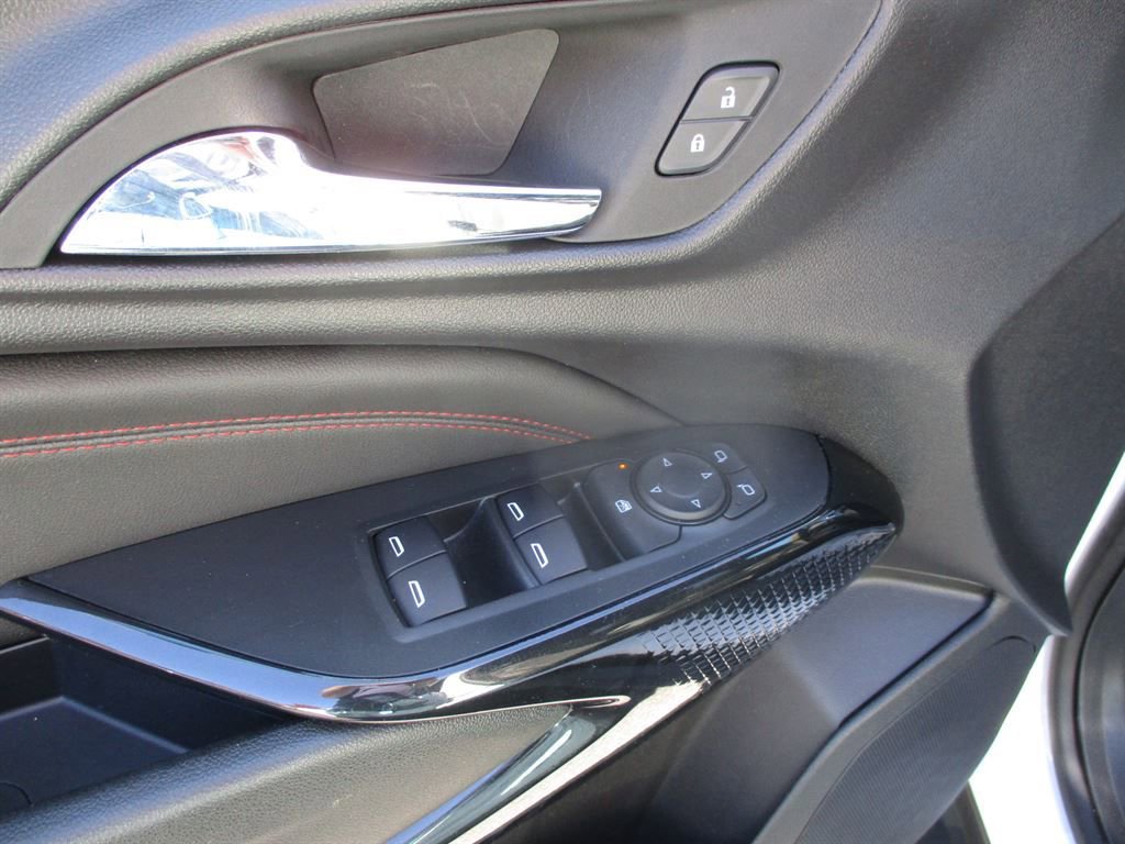 Used 2025 Chevrolet Trax RS w/ Driver Confidence Package image 19