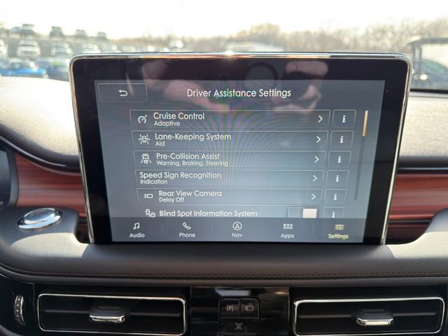 Used 2024 Lincoln Aviator Reserve w/ Equipment Group 201A image 37