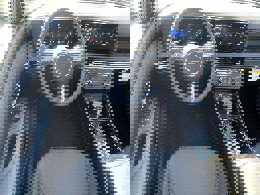 New 2026 Hyundai Tucson SE image 29