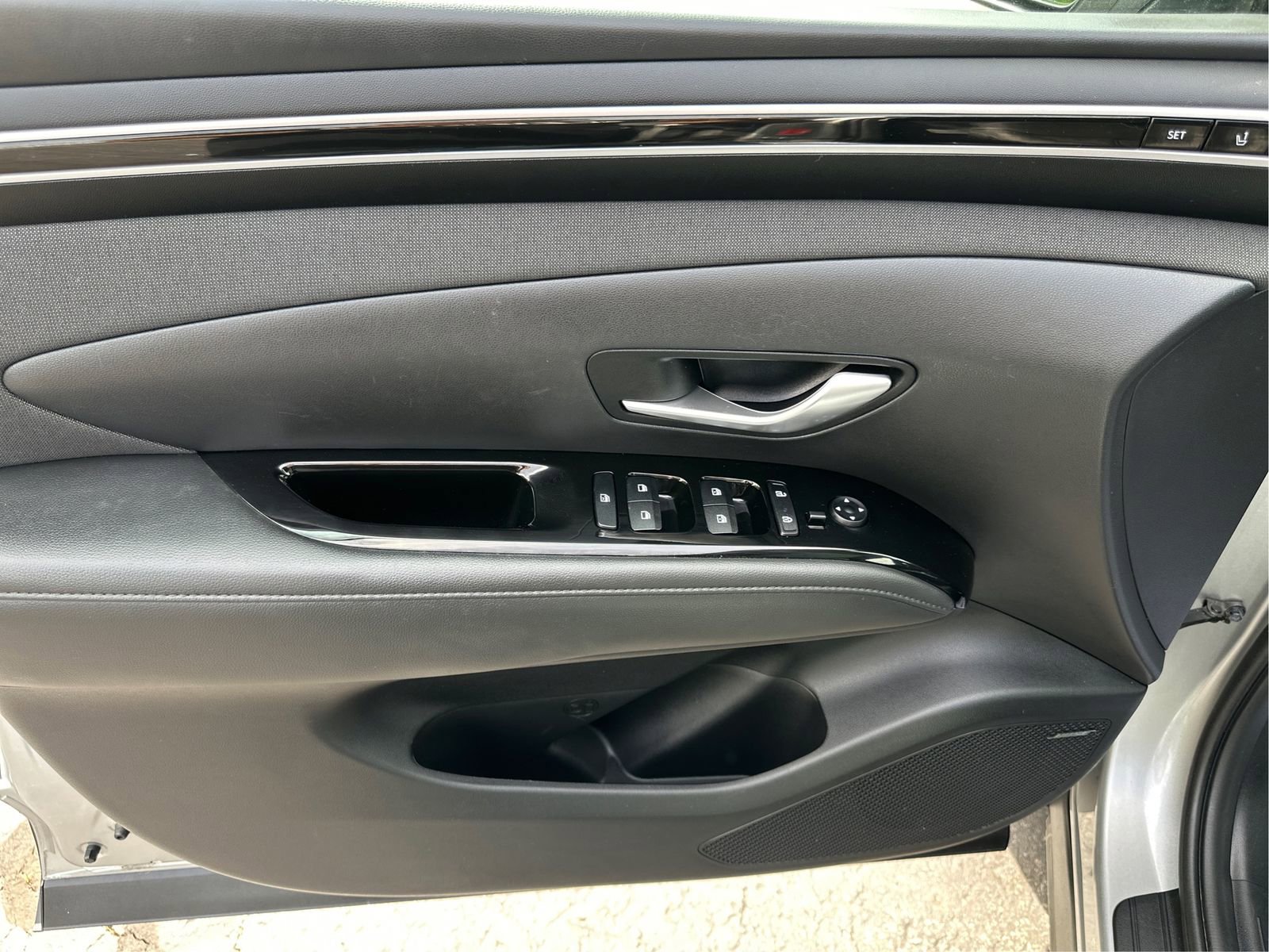 Certified 2023 Hyundai Tucson Limited AWD/4WD image 21