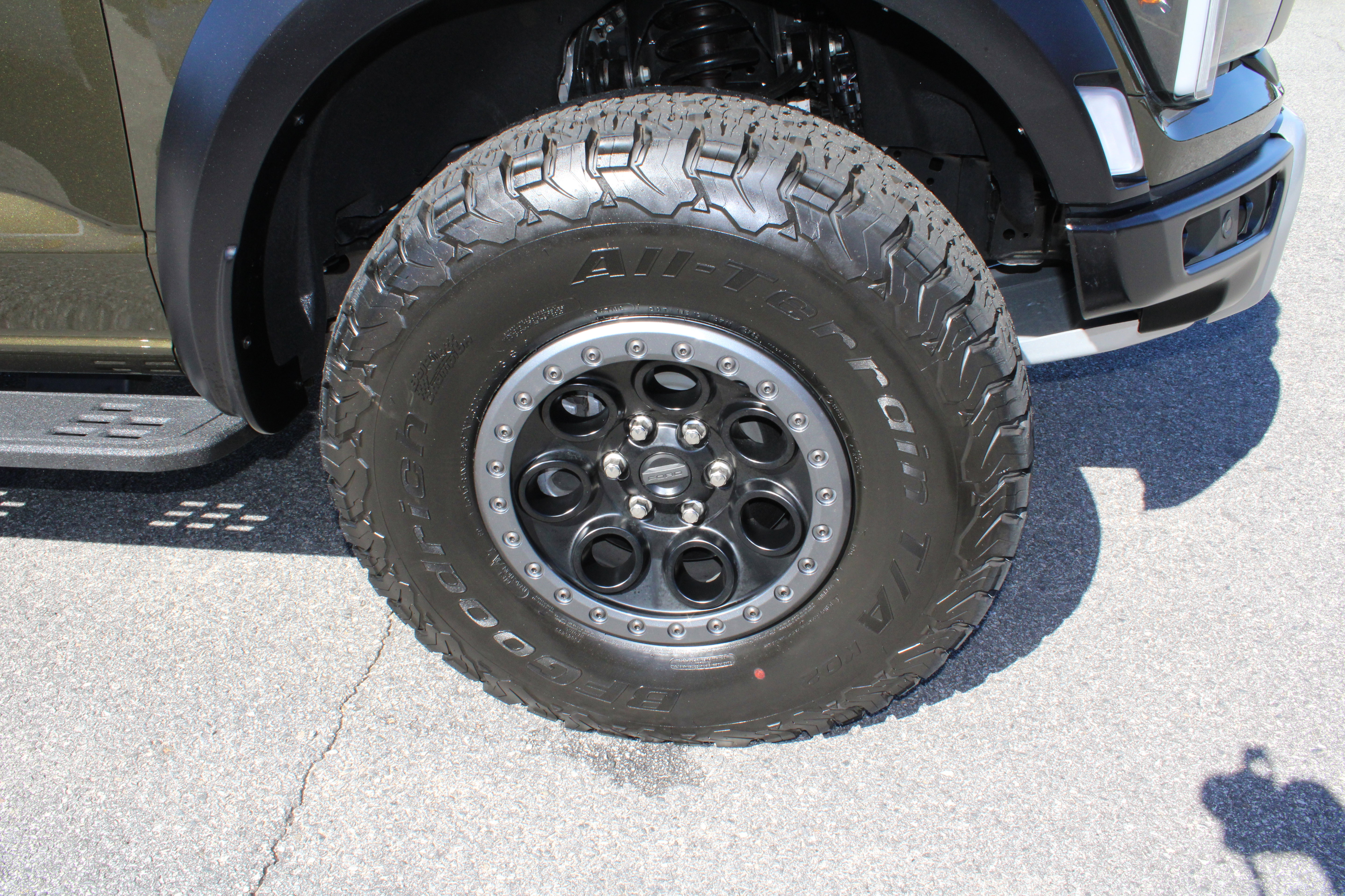 Used 2025 Ford F150 Raptor AWD/4WD image 9