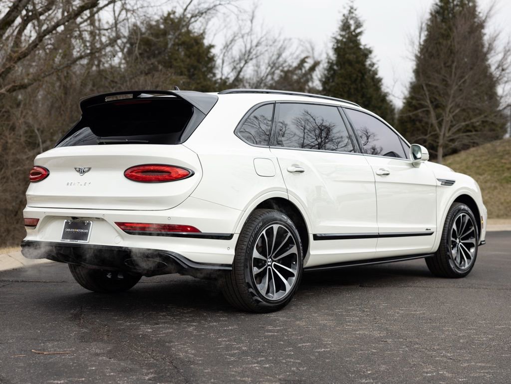Used 2023 Bentley Bentayga Extended Wheelbase image 3