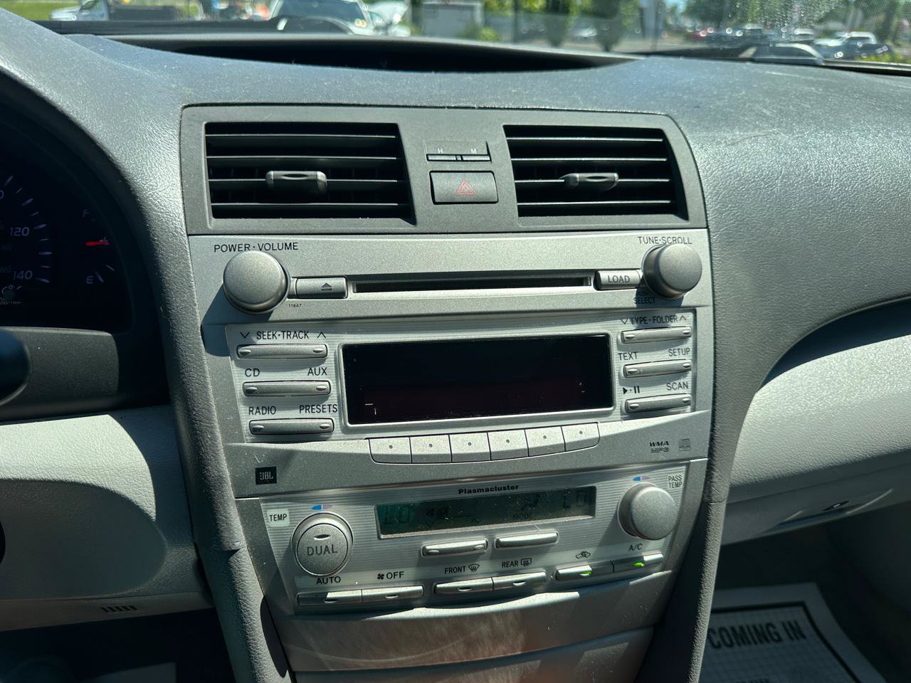Used 2010 Toyota Camry XLE FWD image 21