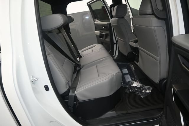New 2026 Toyota Tundra Limited AWD/4WD image 14