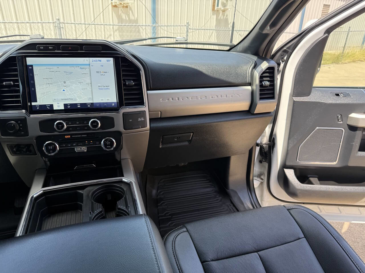 Used 2022 Ford F250 Lariat image 29