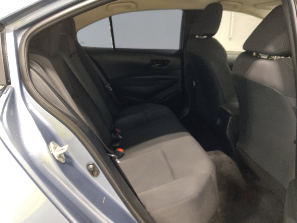 Used 2022 Toyota Corolla LE image 19