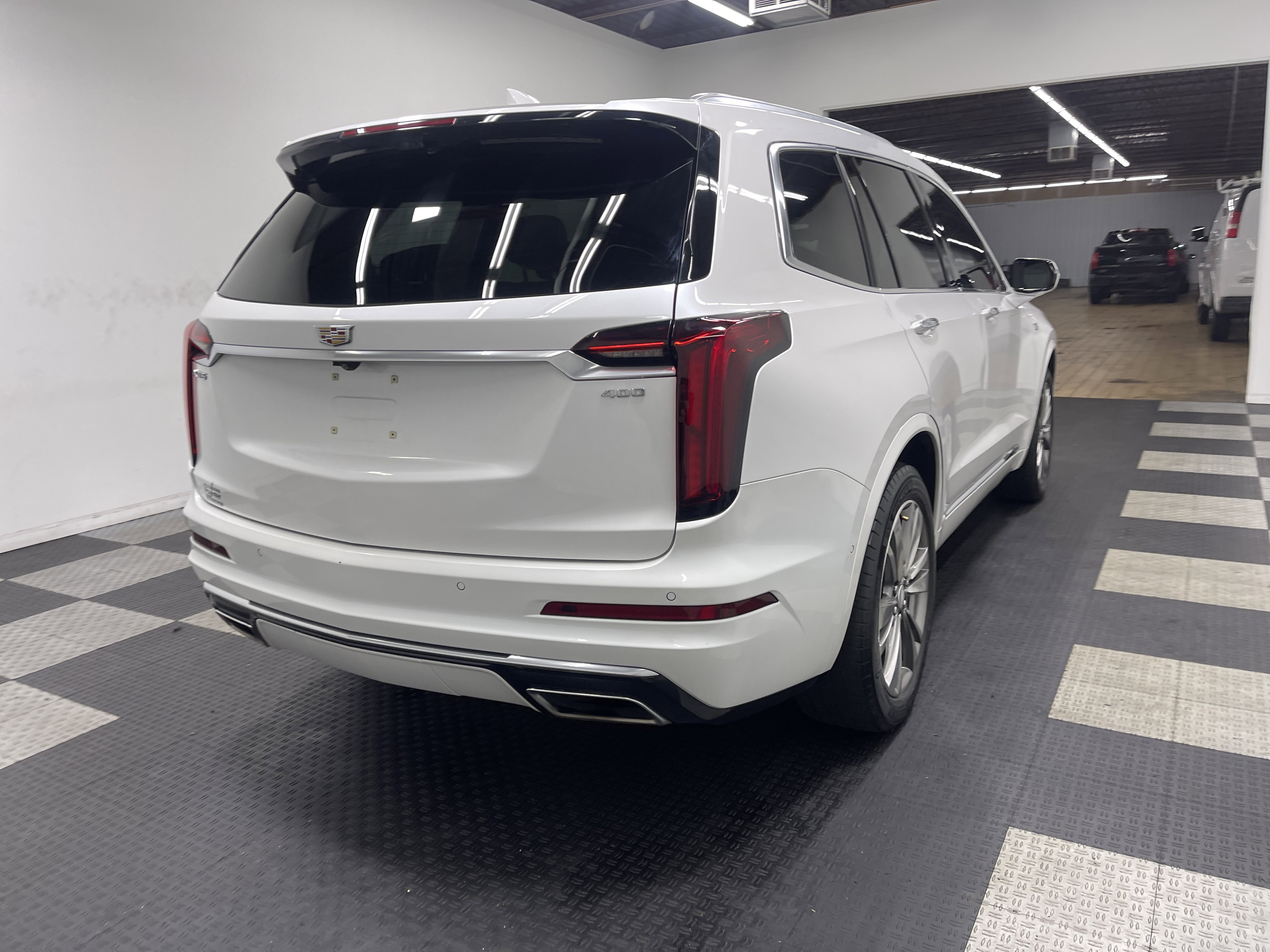 Used 2021 Cadillac XT6 Premium Luxury image 5