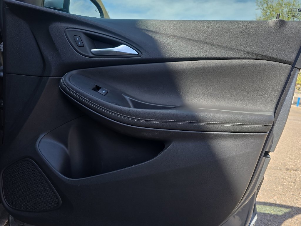 Used 2025 Buick Encore GX Preferred image 22