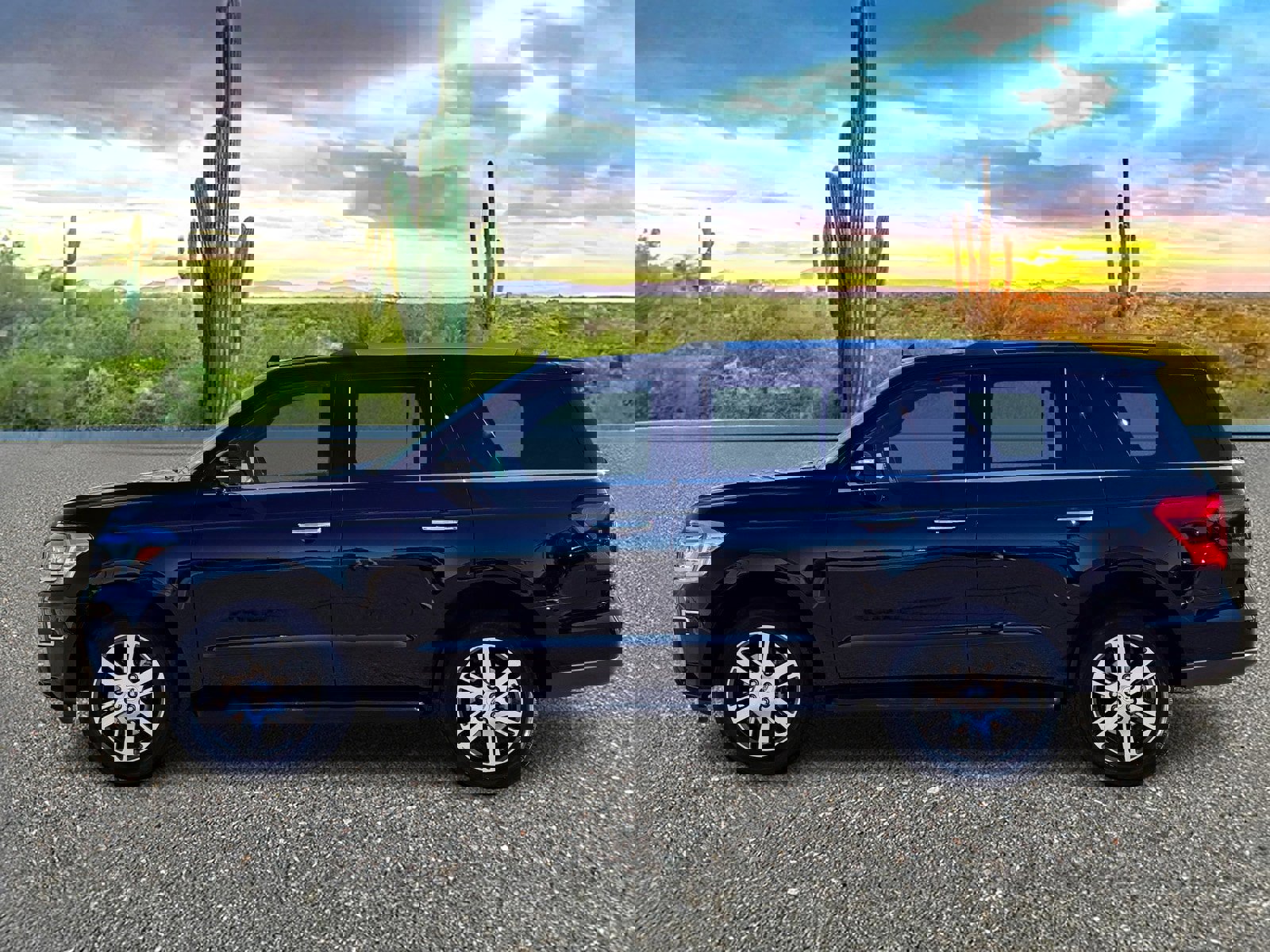 Used 2024 Ford Expedition Limited image 3