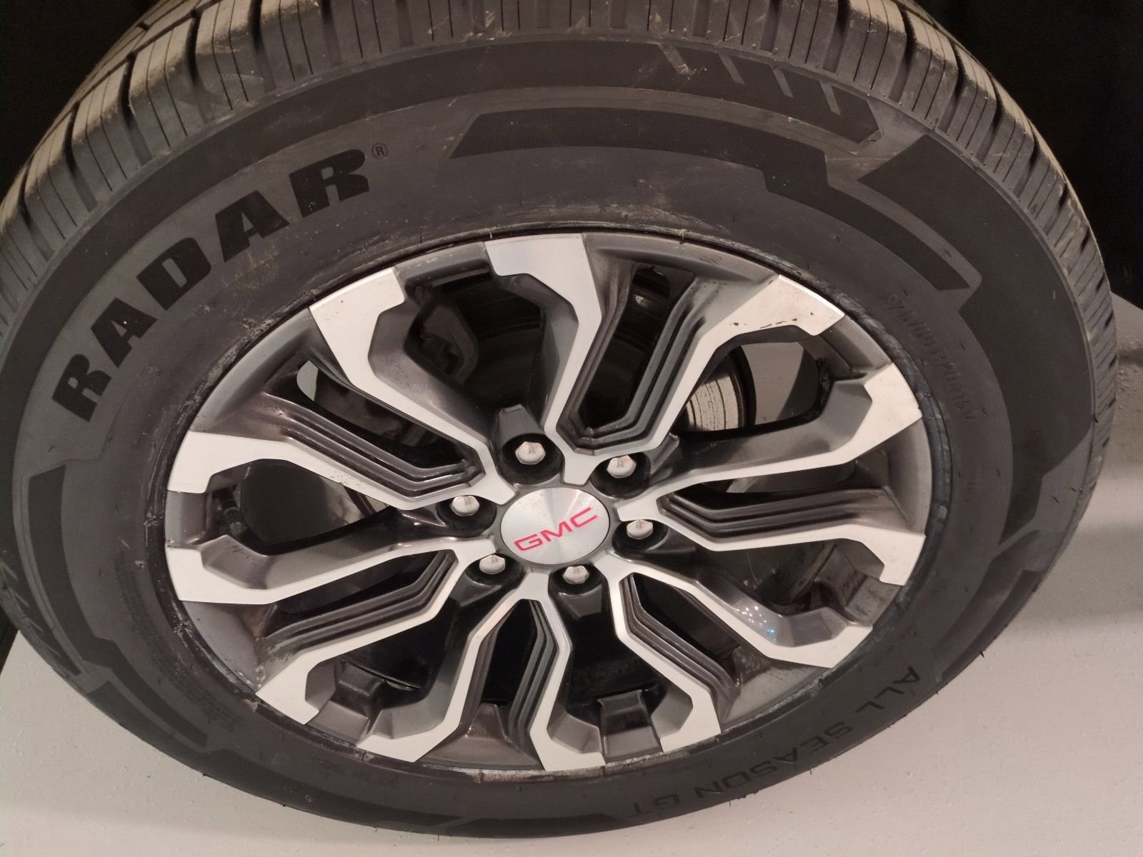 Used 2023 GMC Canyon Denali AWD/4WD image 20