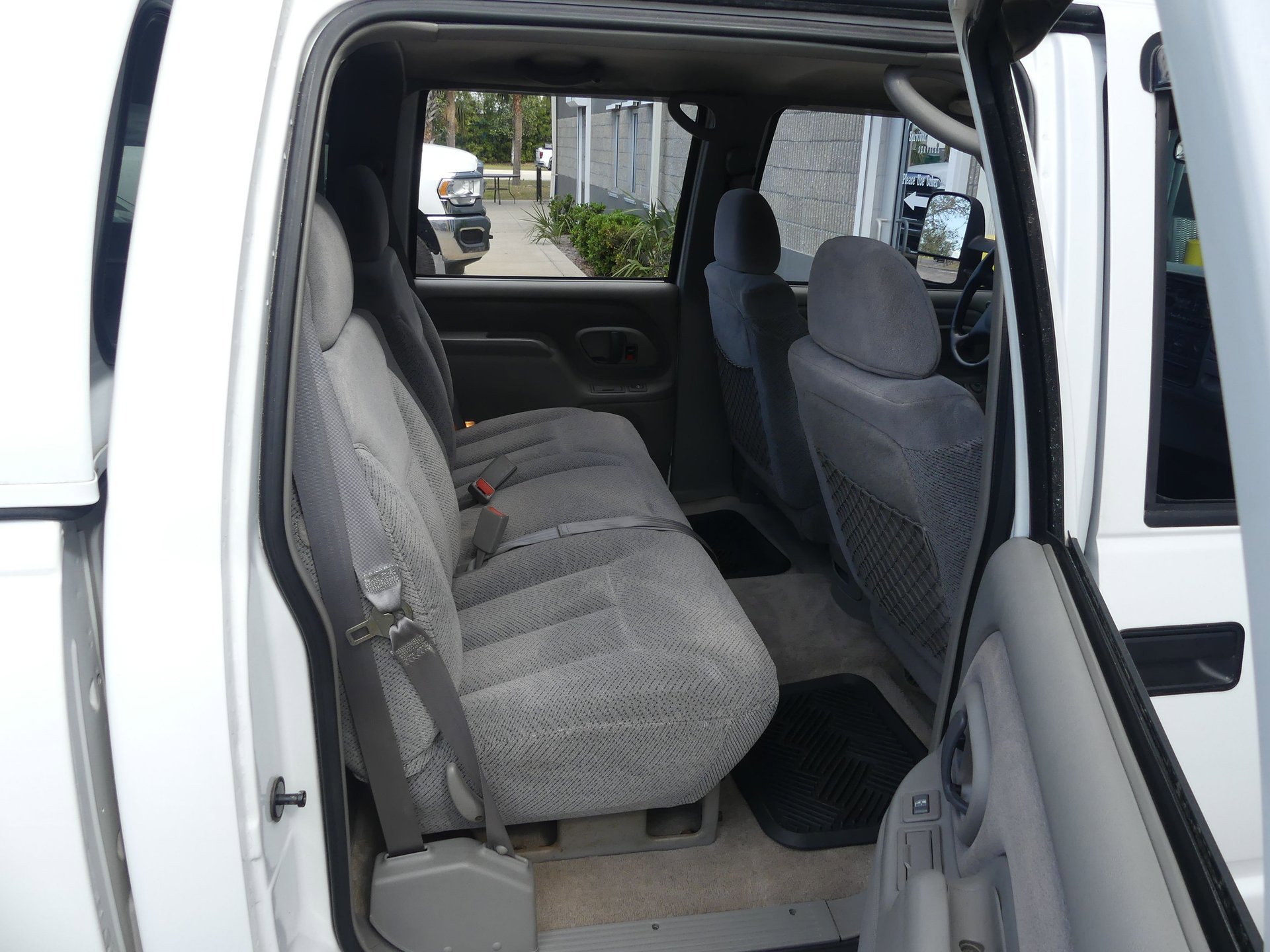 Used 2000 Chevrolet Silverado 3500 2WD Crew Cab image 85