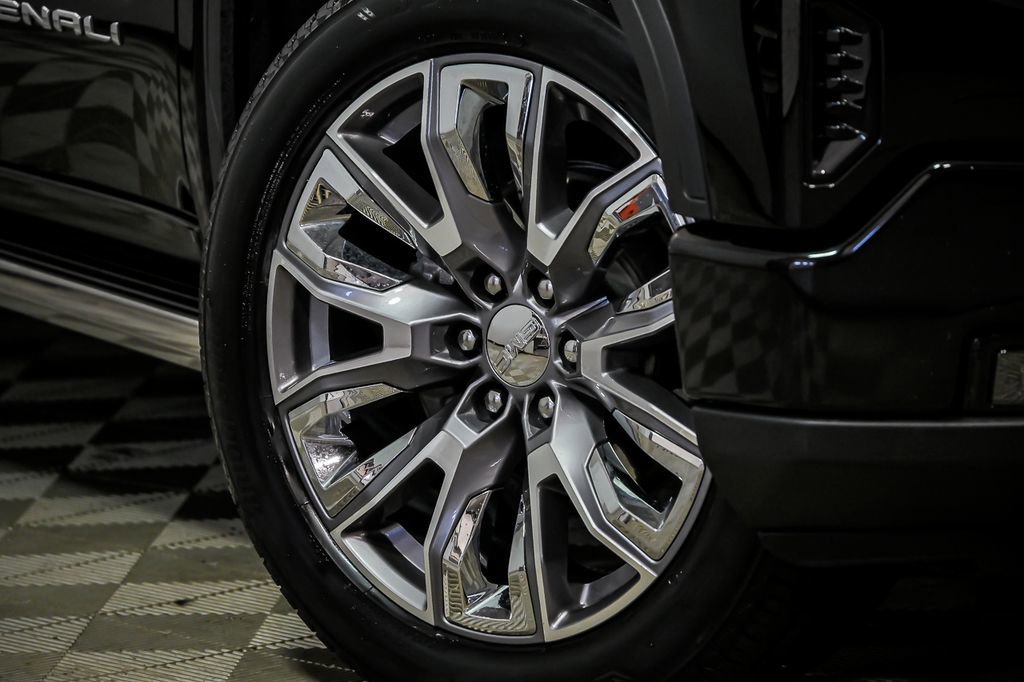 Used 2024 GMC Sierra 1500 Denali image 3
