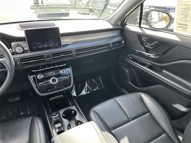 Certified 2022 Lincoln Corsair AWD w/ Equipment Group 101A image 17