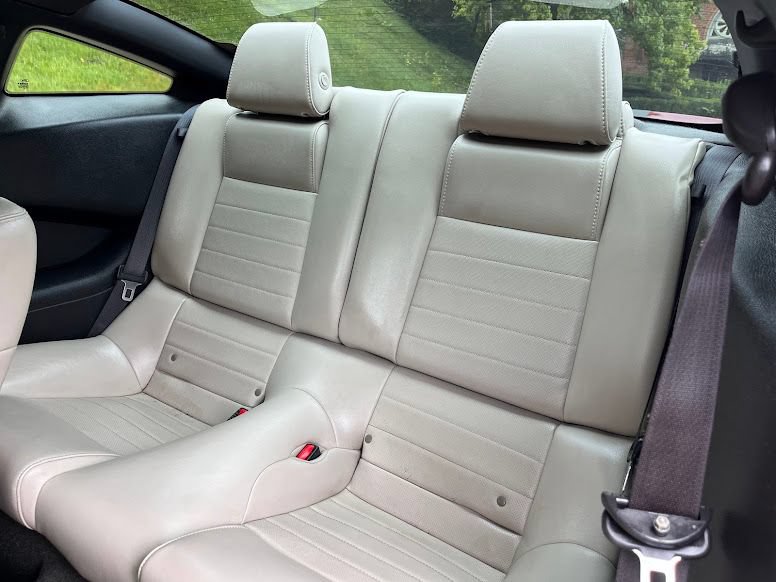 Used 2014 Ford Mustang GT Premium RWD image 32