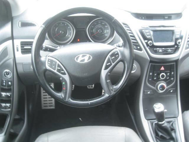 Used 2015 Hyundai Elantra Sport image 13