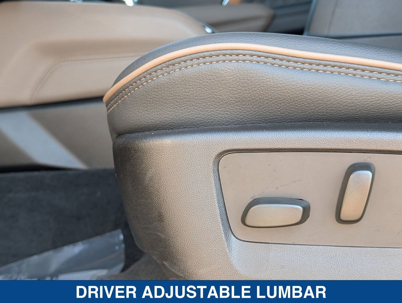 Used 2024 GMC Canyon Denali image 21