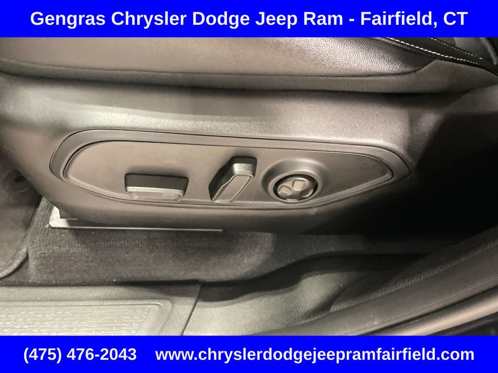 Certified 2025 Jeep Grand Cherokee L Altitude AWD/4WD image 53
