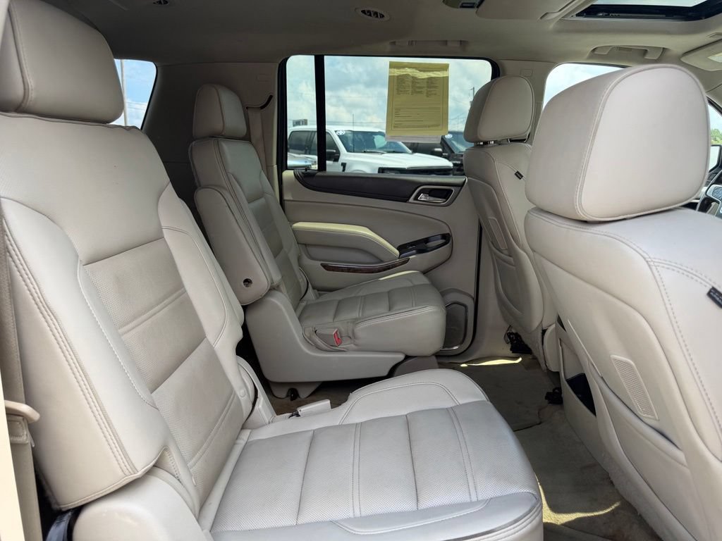 Used 2015 GMC Yukon XL Denali w/ Premium Package AWD/4WD image 38