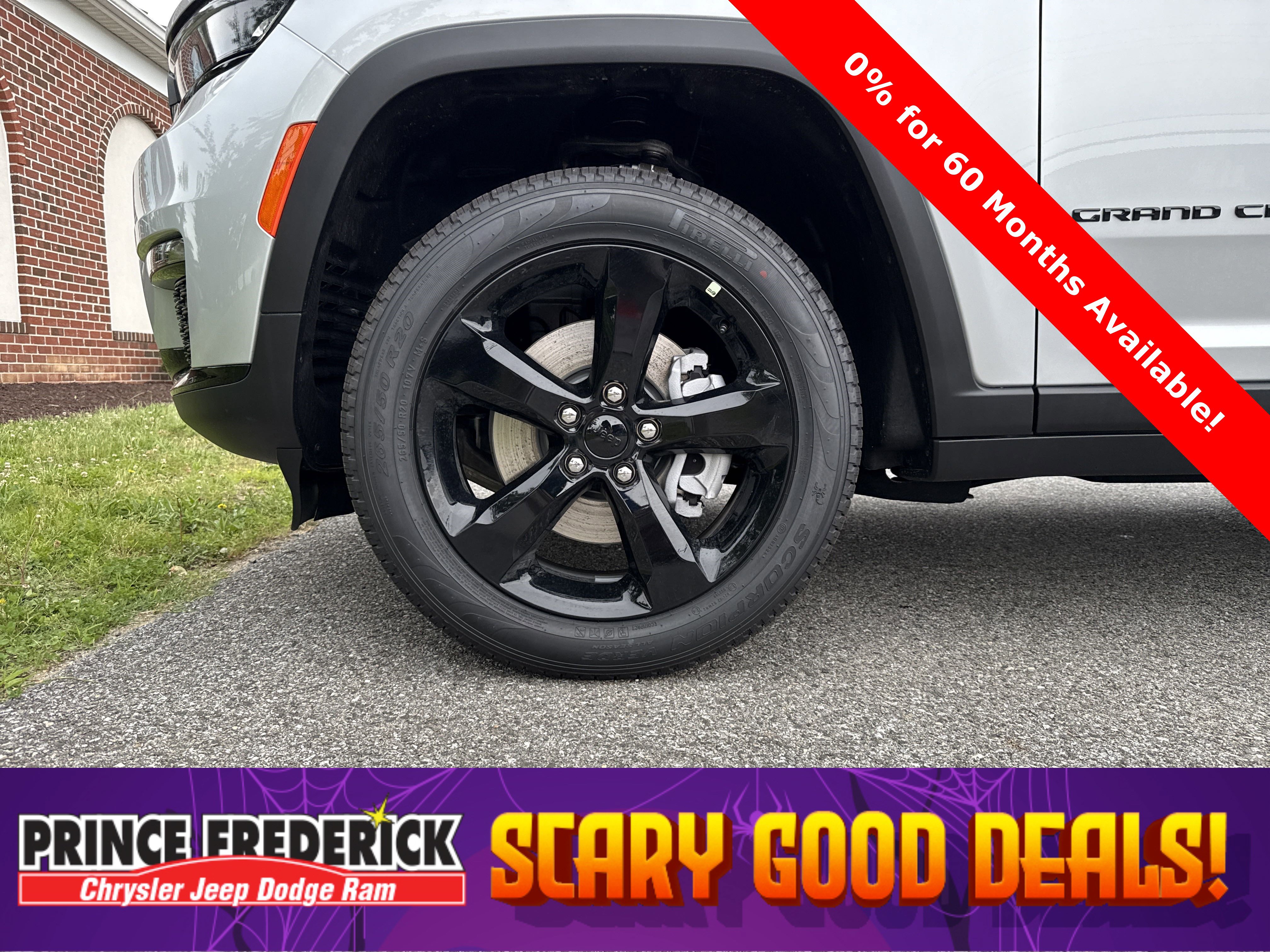 New 2025 Jeep Grand Cherokee L Limited w/ Black Appearance Package image 9