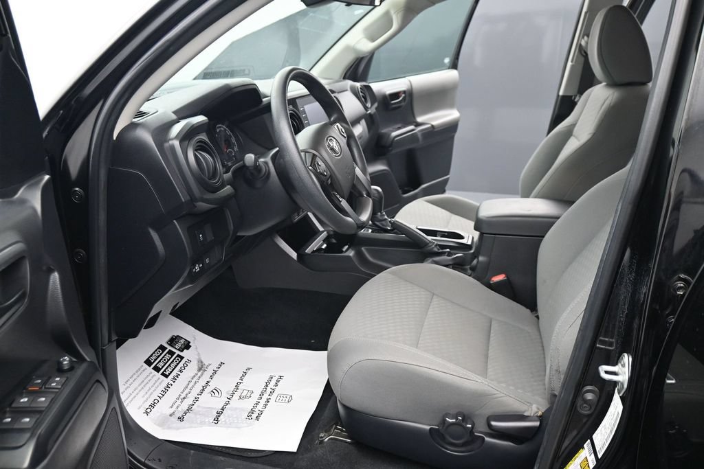 Used 2023 Toyota Tacoma SR AWD/4WD image 17