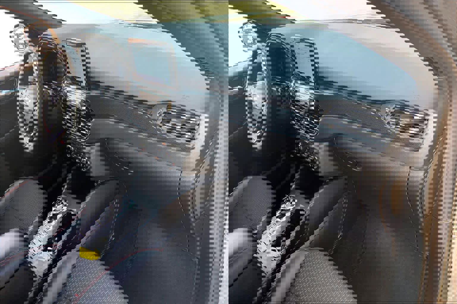 Used 2025 Ford Escape ST-Line image 17