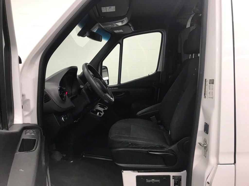 Used 2021 Mercedes-Benz Sprinter 2500 image 11