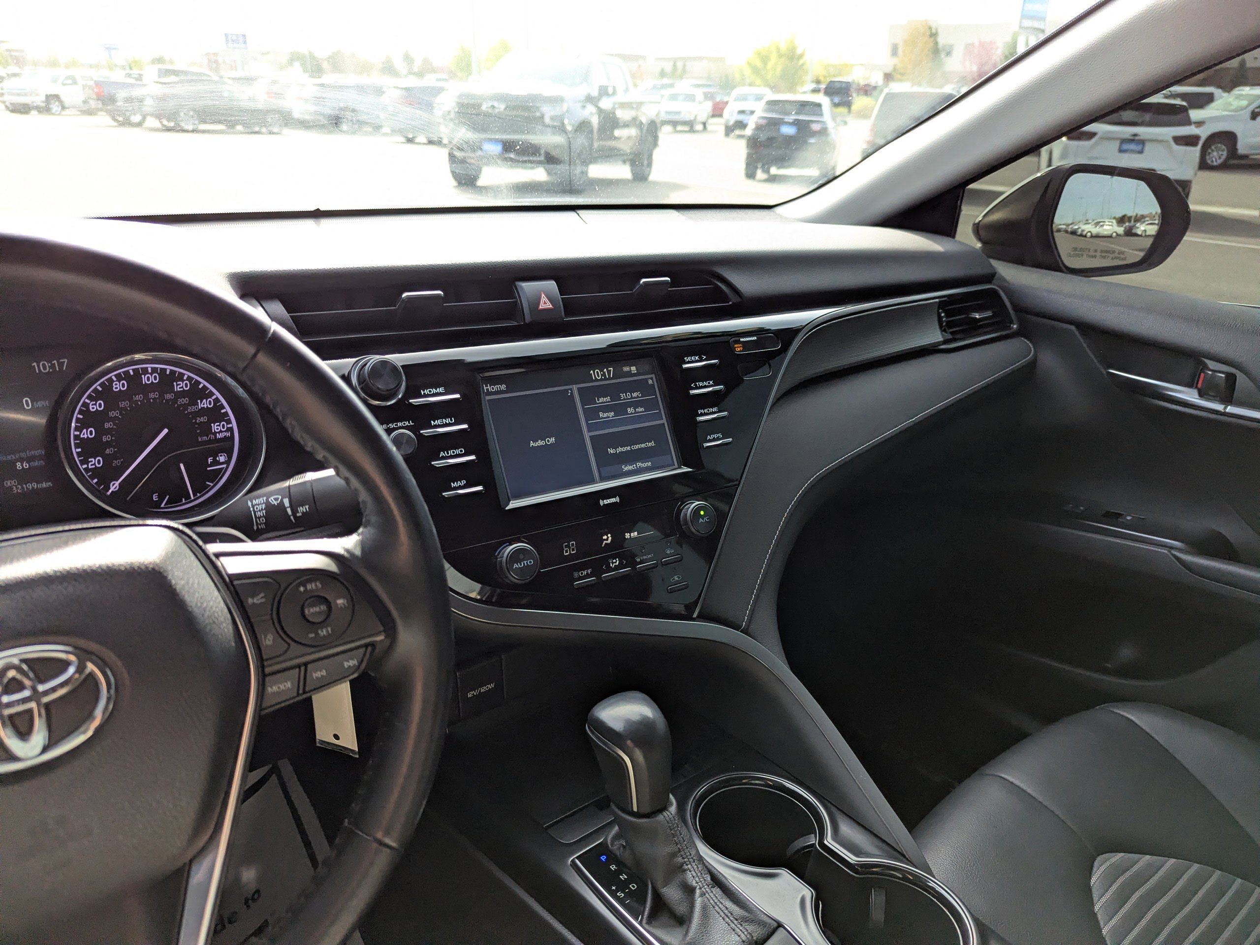 Used 2020 Toyota Camry SE w/ Cold Weather Package image 21