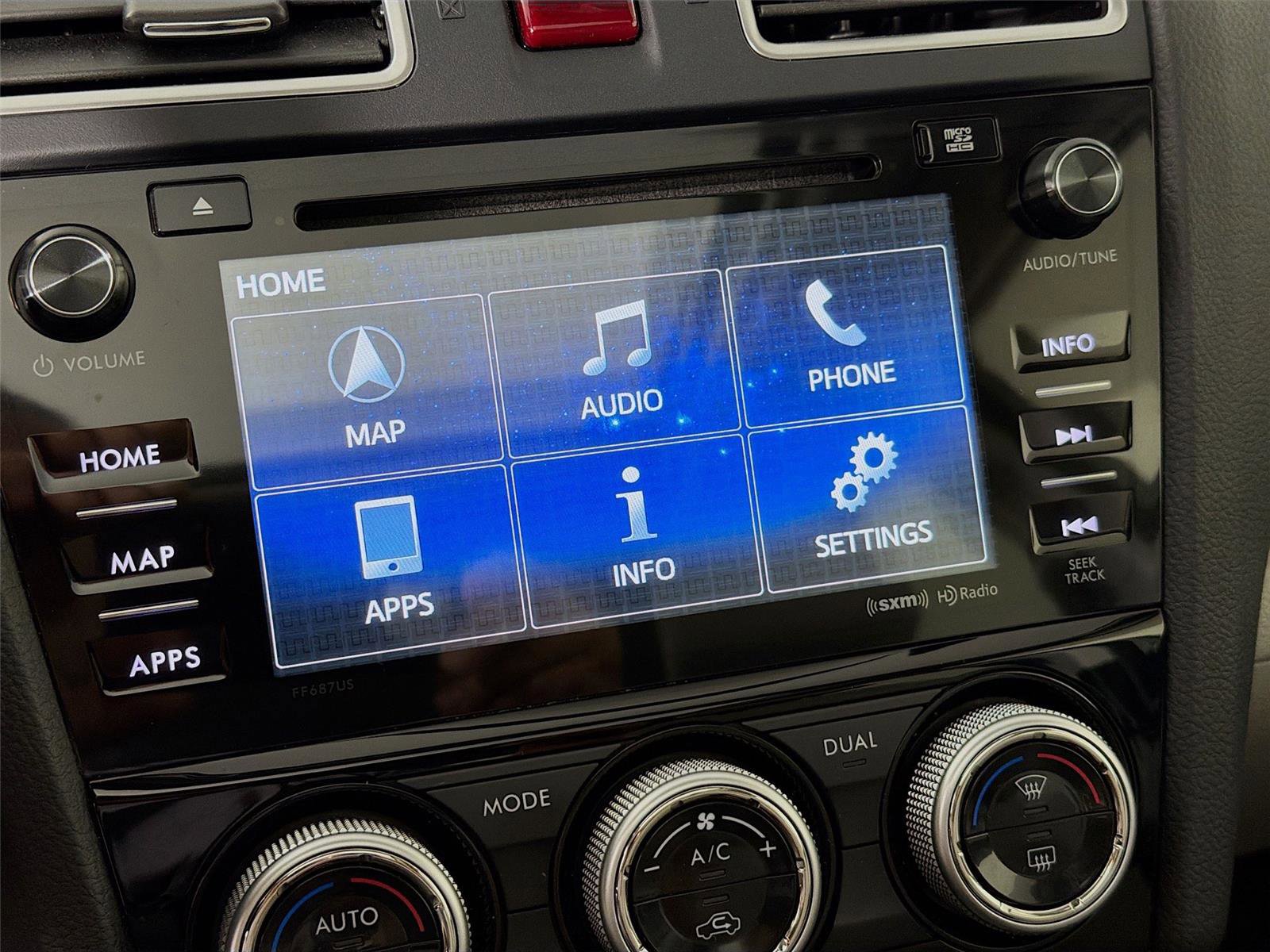 Used 2016 Subaru Forester 2.5i Touring w/ Eyesight & Navigation System image 15