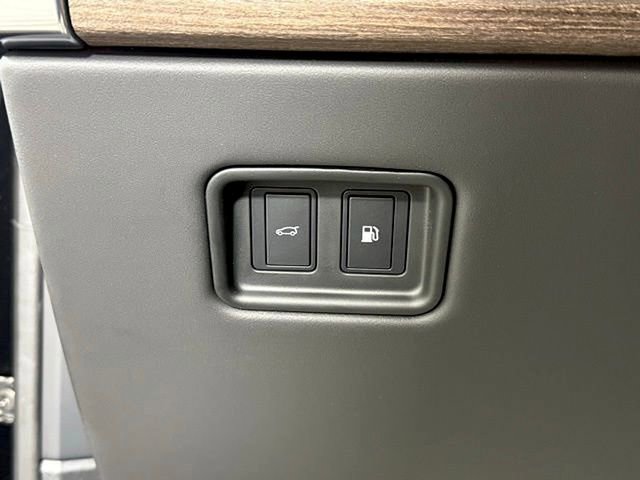 New 2025 Land Rover Range Rover SE image 39