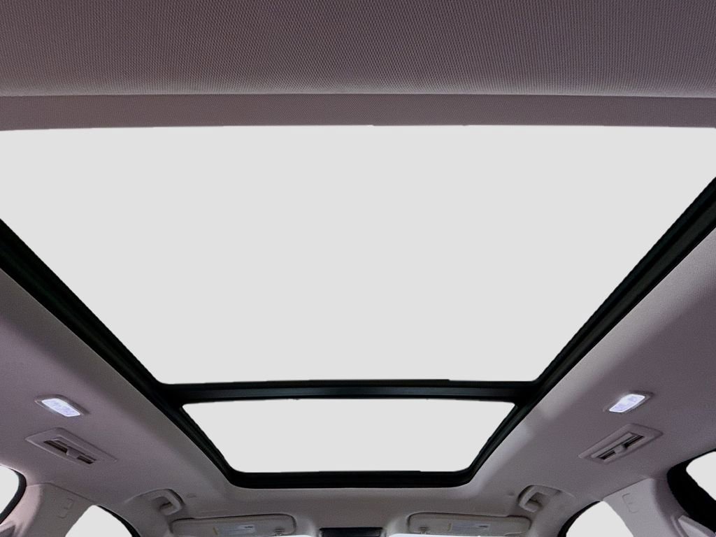 Used 2025 Buick Enclave Avenir w/ Super Cruise Package image 21