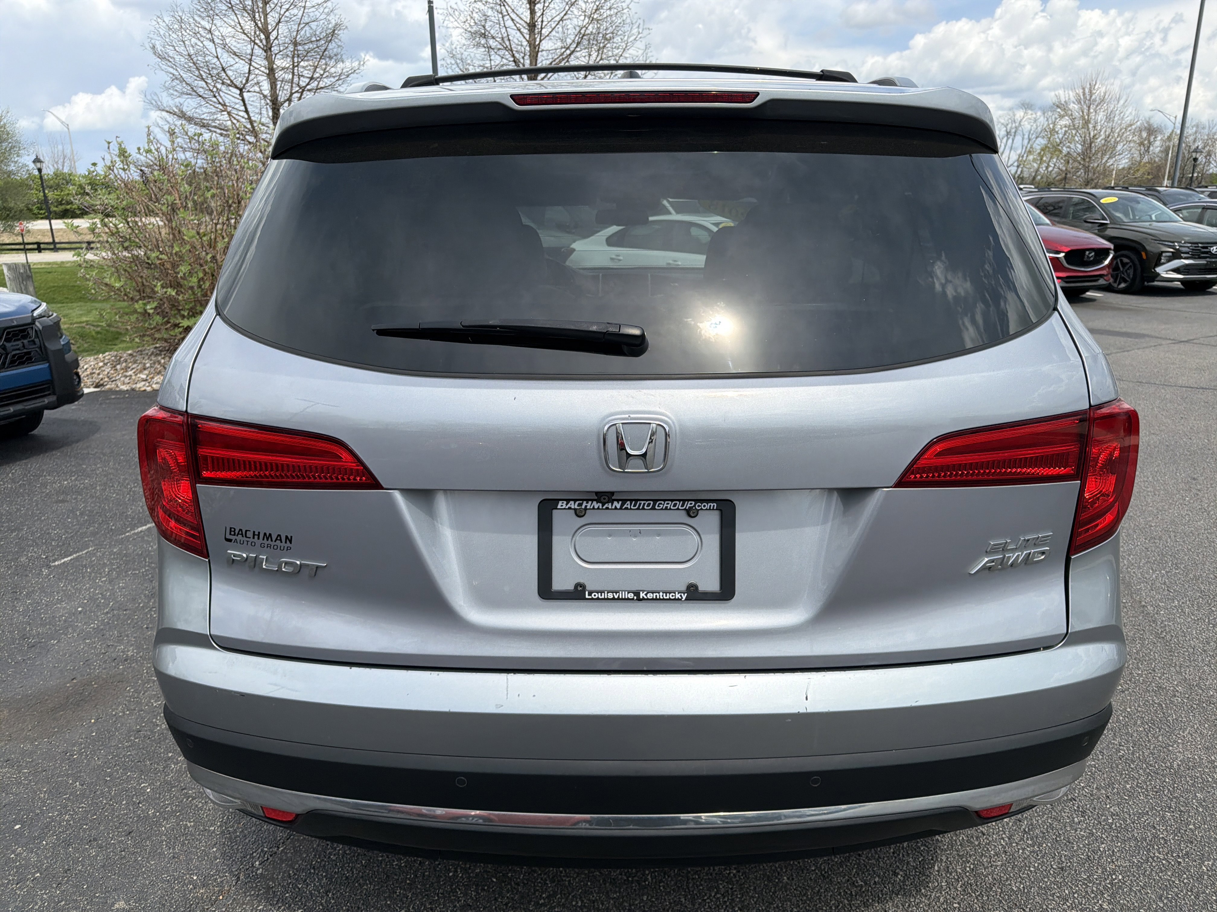 Used 2018 Honda Pilot Elite image 6