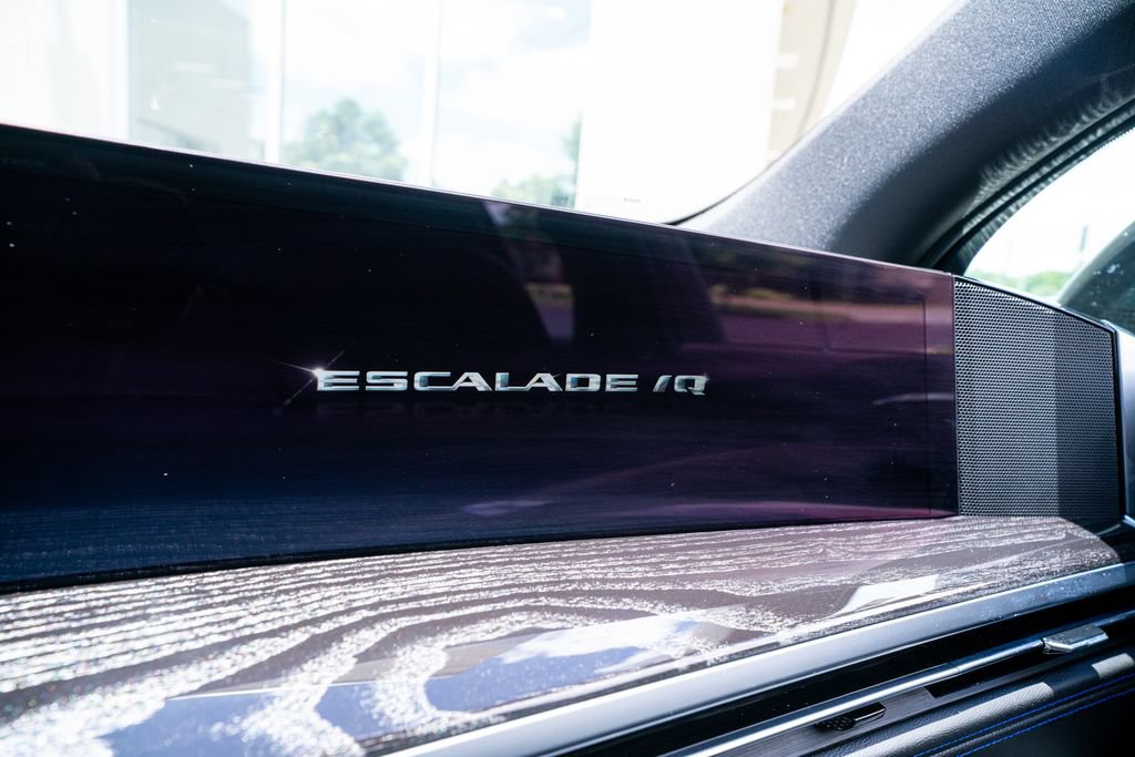 Used 2026 Cadillac Escalade IQ Sport 1 w/ LPO, Floor Liner Package AWD/4WD image 44
