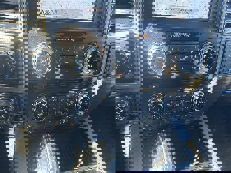 Used 2018 Ford F150 Raptor w/ Equipment Group 802A Luxury image 16