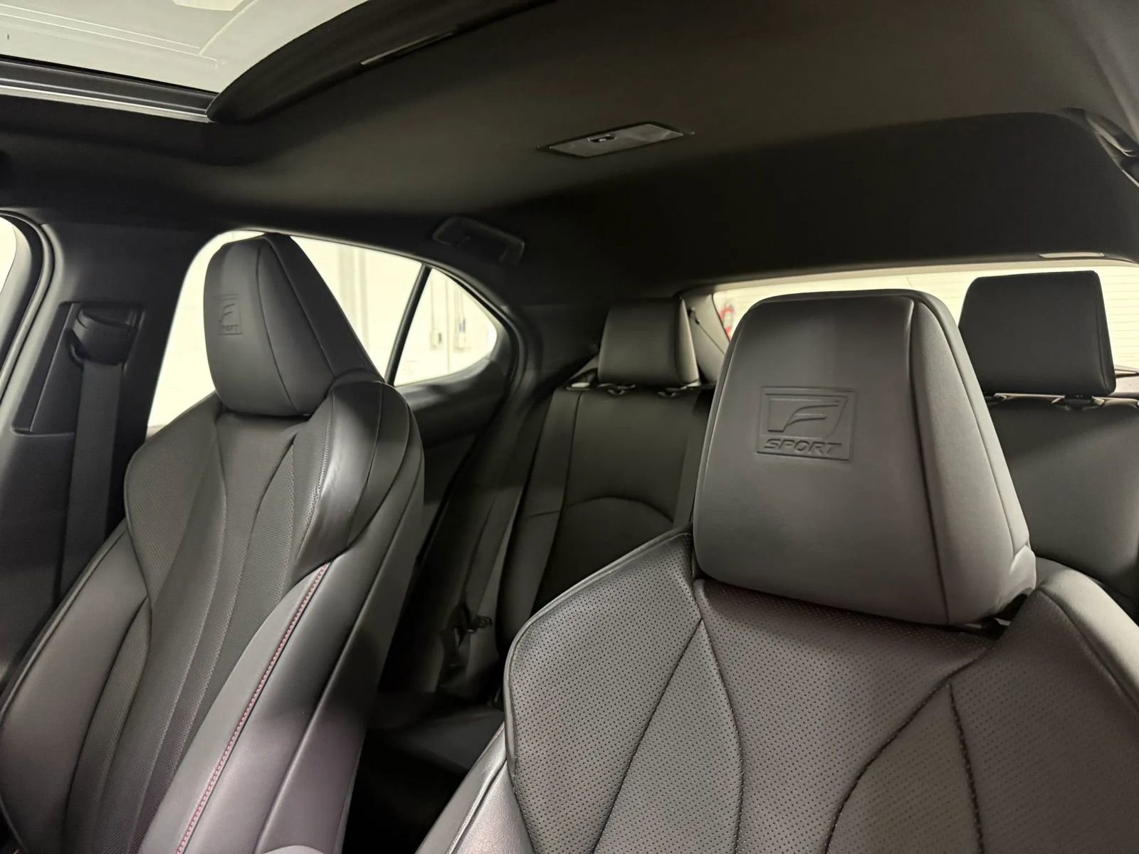 Used 2019 Lexus UX 200 F Sport w/ F Sport Premium Package FWD image 17