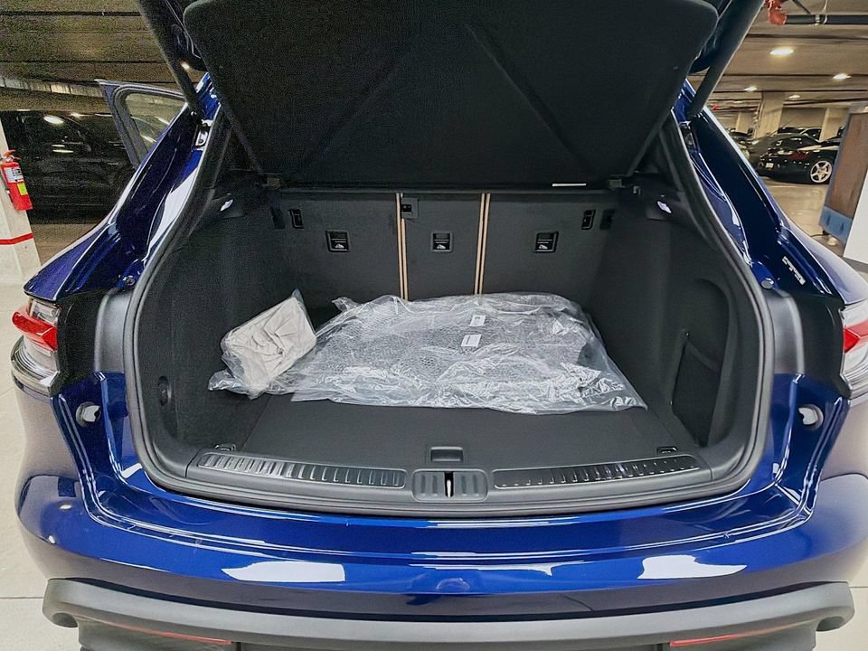 New 2026 Porsche Macan S AWD/4WD image 28