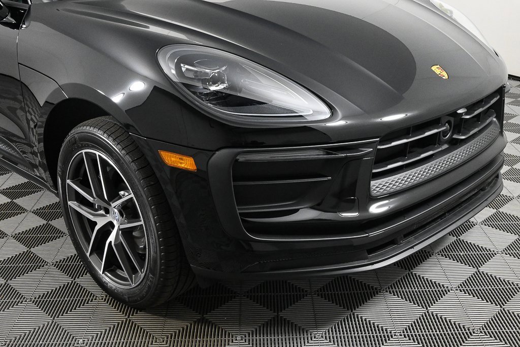 New 2026 Porsche Macan image 39