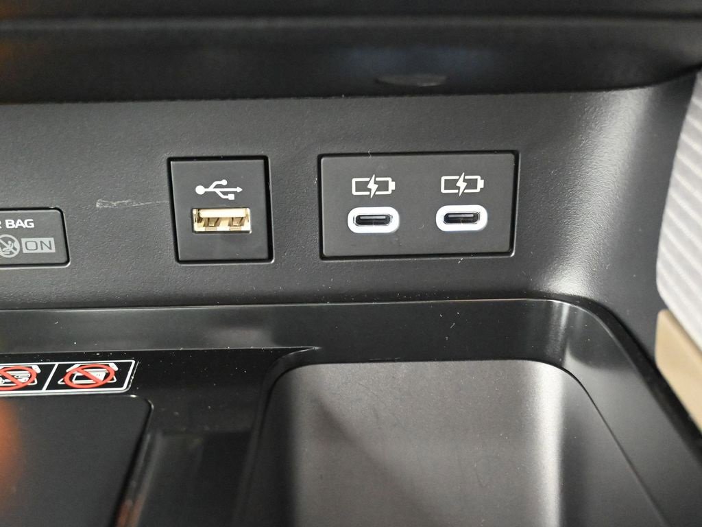 Certified 2025 Toyota Camry SE image 22