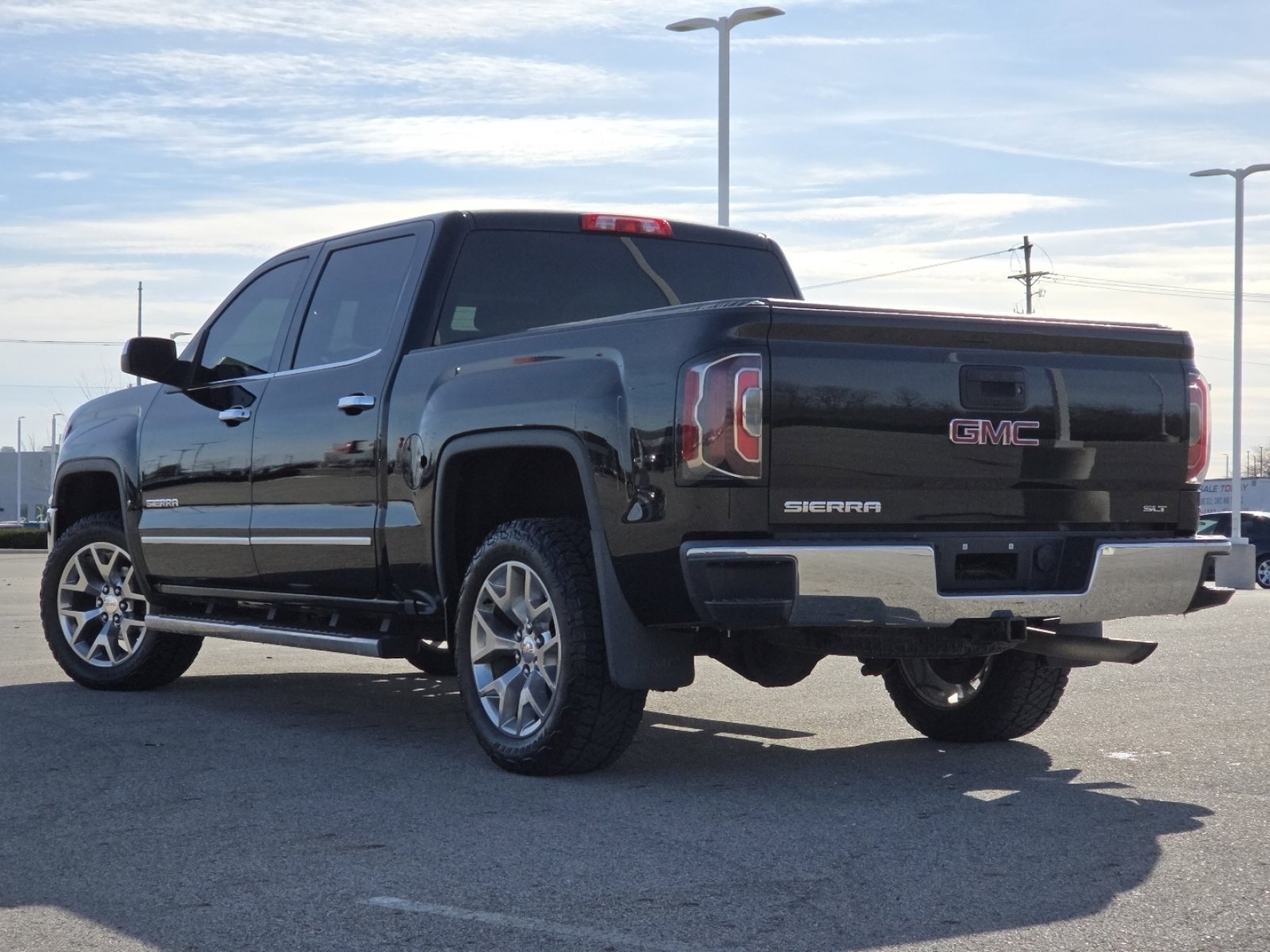 Used 2018 GMC Sierra 1500 SLT w/ SLT Premium Package image 16