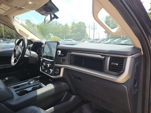 Used 2023 Ford Expedition XLT RWD image 20