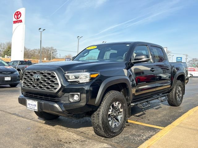 Used 2023 Toyota Tacoma TRD Off-Road w/ Advanced Technology Package image 5