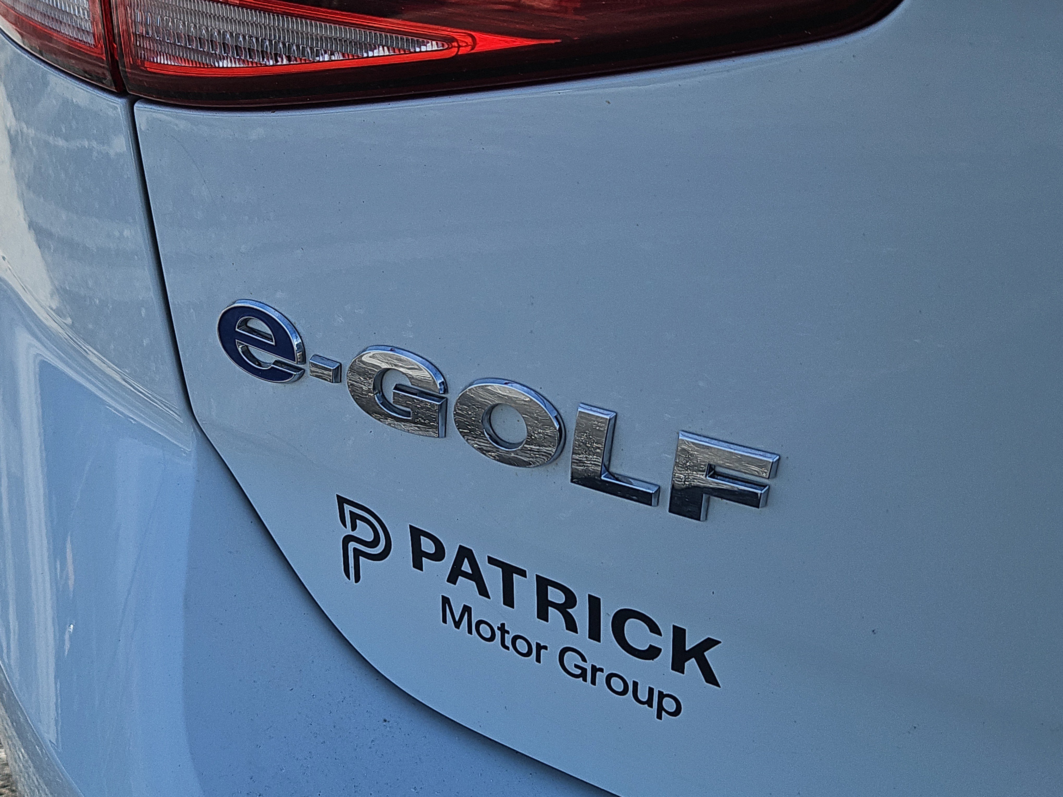 Used 2017 Volkswagen e-Golf SEL Premium image 5