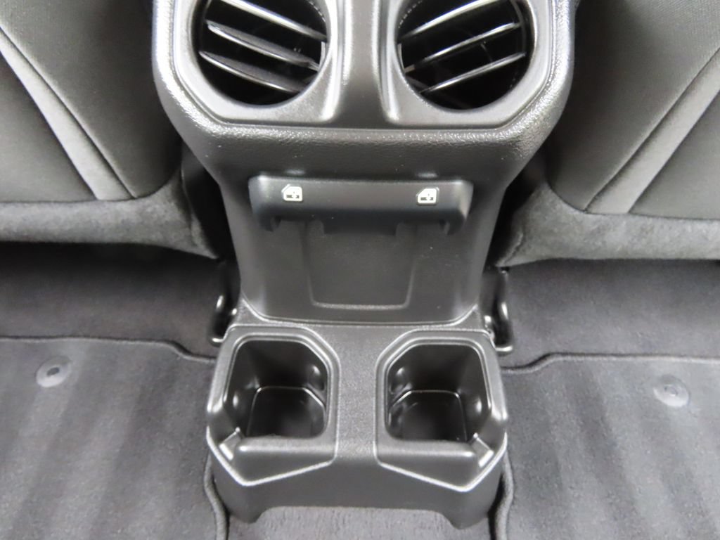 Used 2021 Jeep Wrangler Unlimited Sport AWD/4WD image 30